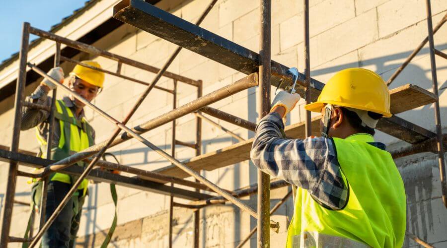 Professional gutter cleaning in Murdock, MN